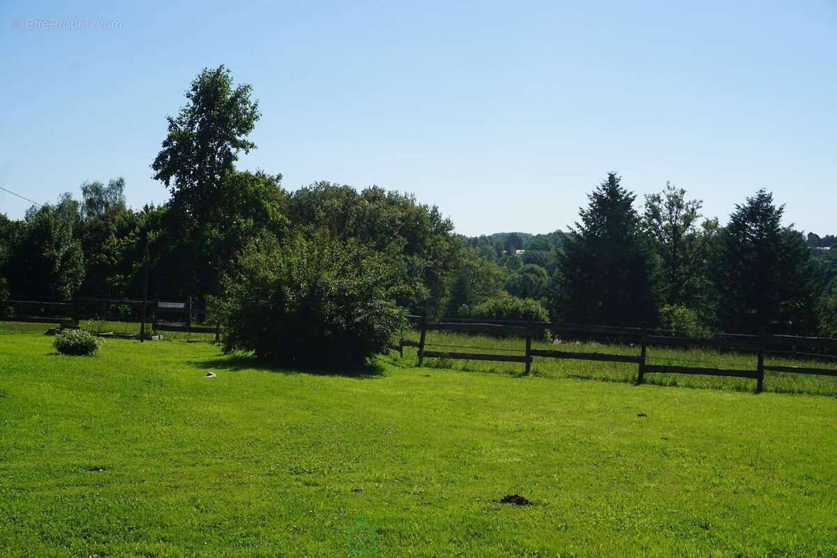 Superbe corps de ferme en pierre niché au coeur du paisible et pittoresque parc naturel du Périgord vert. - photo 11