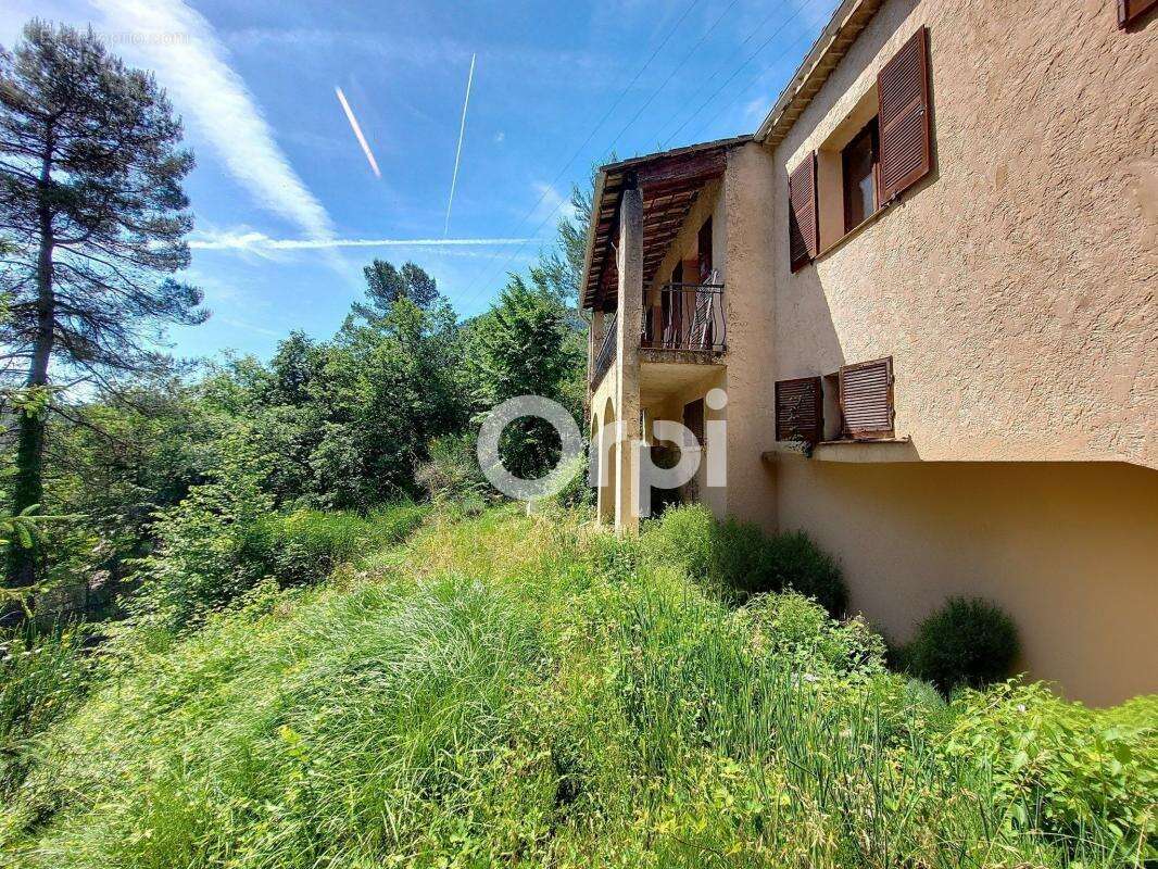 Maison à TOURRETTE-LEVENS