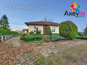 Maison à SAINT-CHRISTOPHE-EN-BRIONNAIS