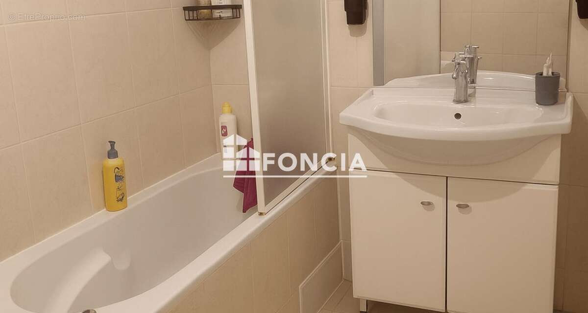 Appartement à LE PONTET