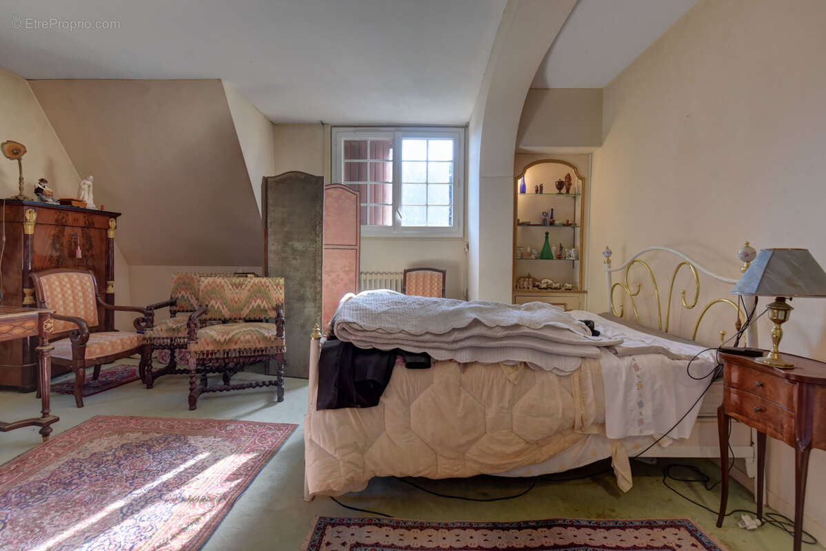 Maison à SAINT-LAURENT-SUR-MANOIRE