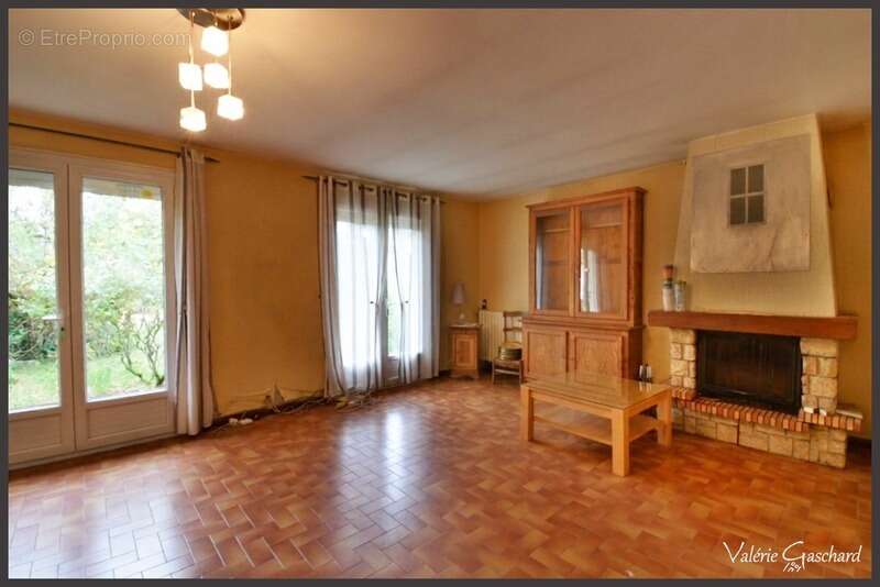 Maison à SABLONS