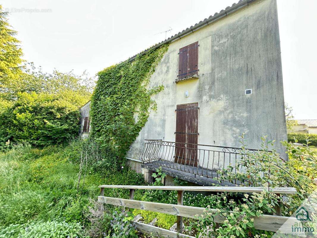 A vendre saint cybardeaux proche rouillac 4 maisons dont 2 l - photo 6