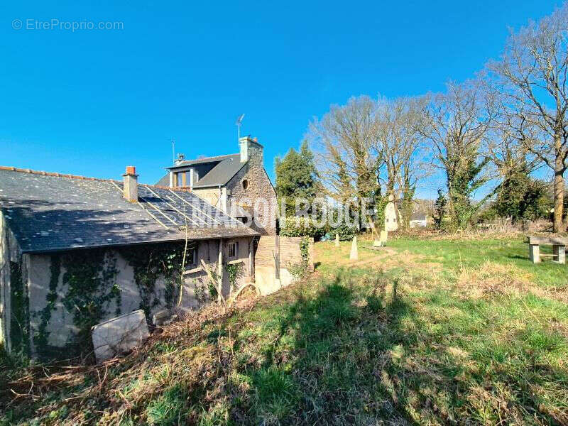 Maison à LANVALLAY
