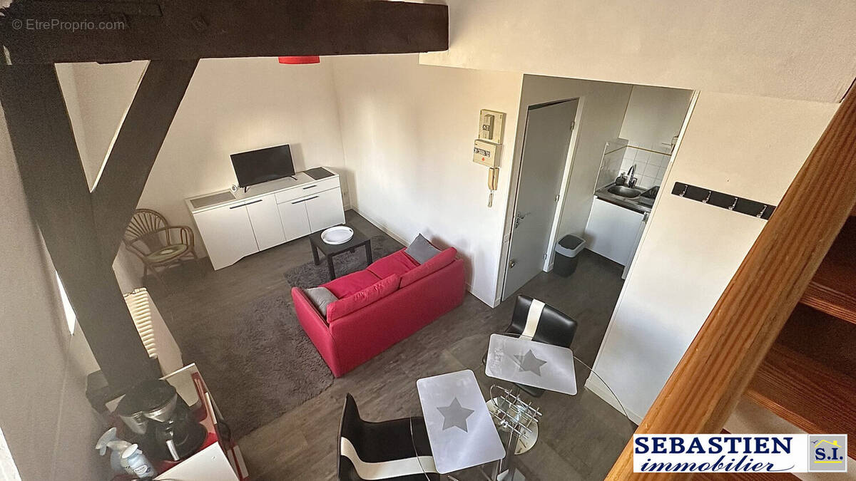 Séjour cuisine - Appartement à TROYES