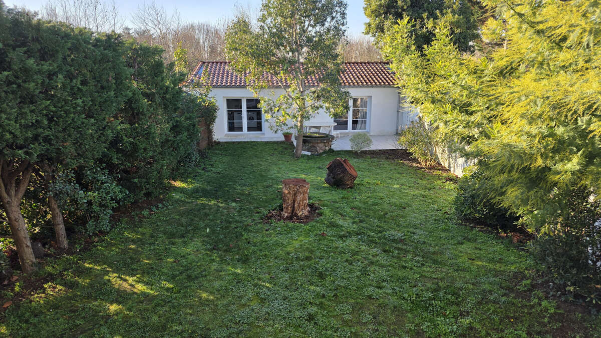 Maison à LA BREE-LES-BAINS