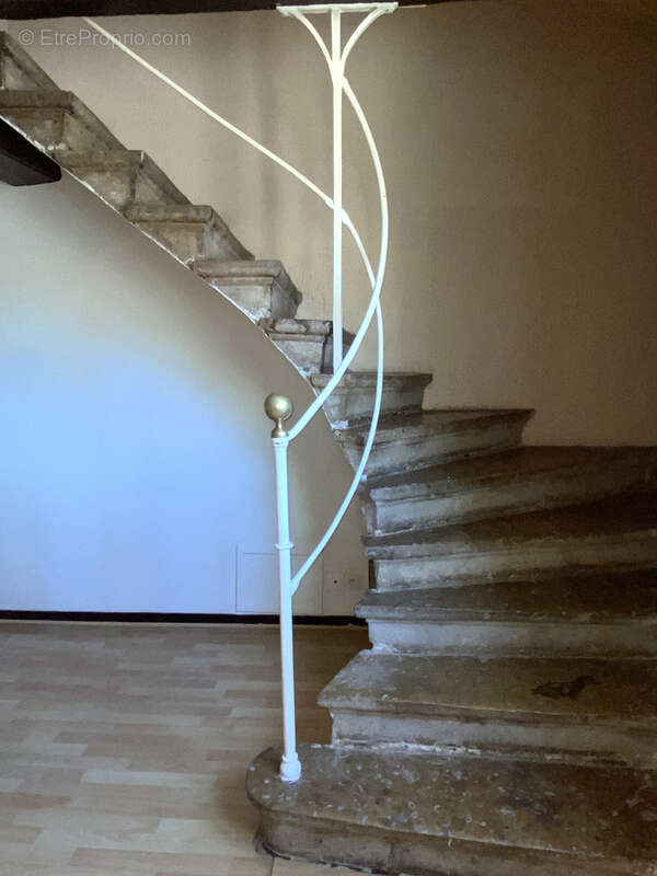Maison de ville à VENDRE à Marcilly-d'Azergues - IDEAL 1er ACHAT ou investissement - photo 2