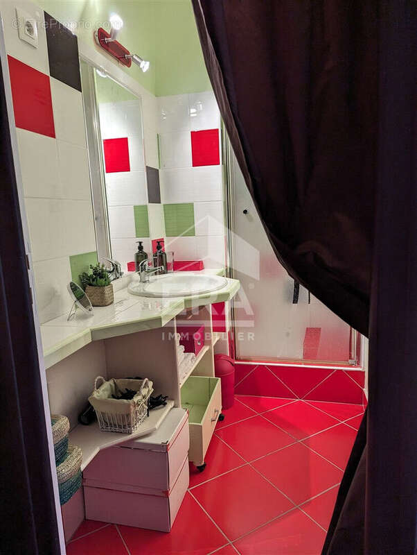 Maison à PORT-SAINTE-MARIE