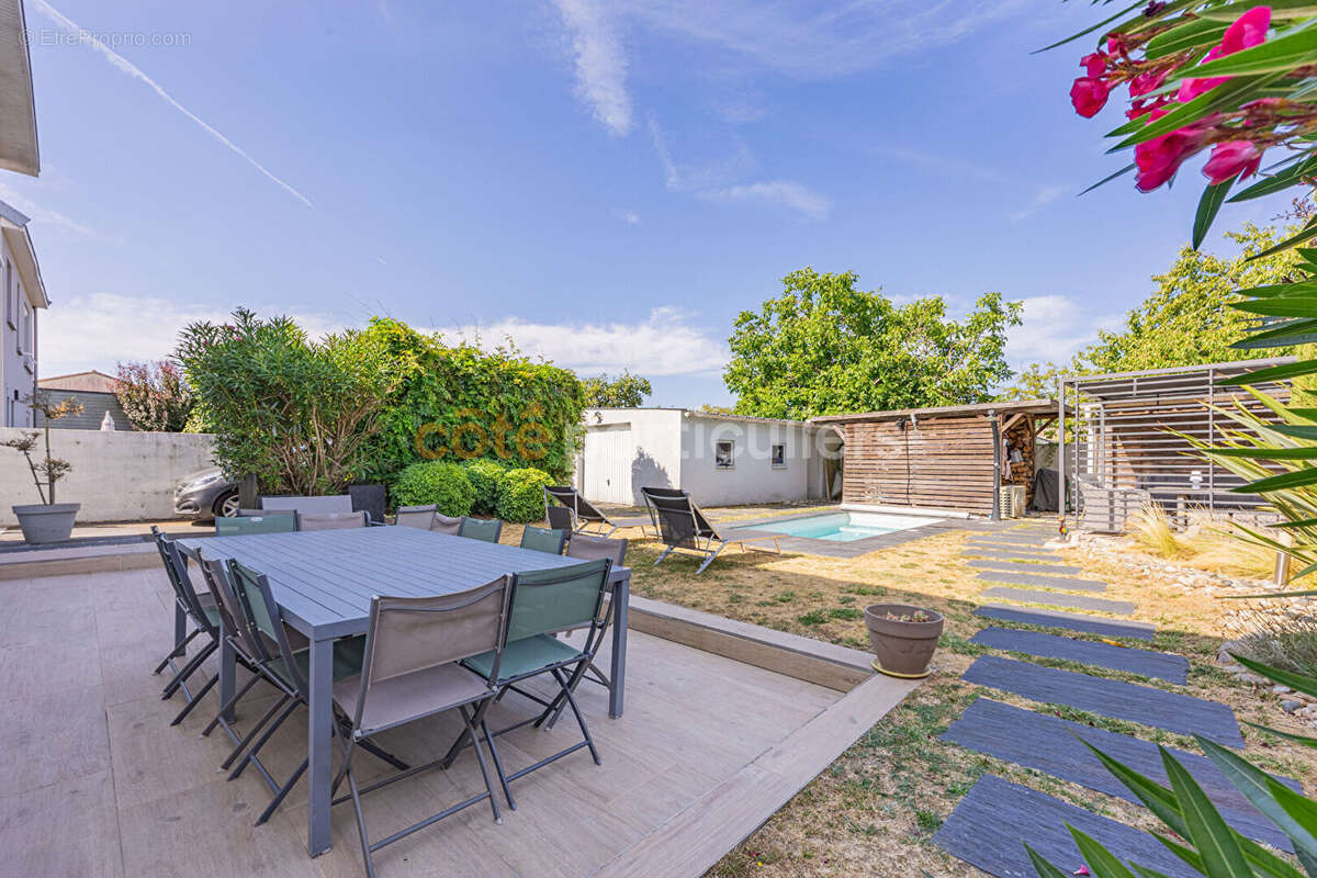 Bouguenais les couets -- maison -- 121 m2 -- 4 chambres -- piscine -- garage -- dépendance - photo 3