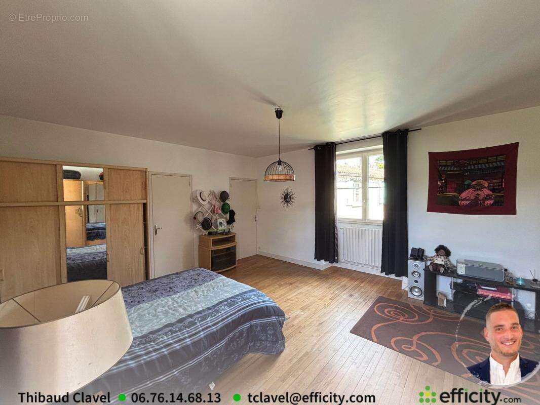 Maison 341 m² à Champniers  - photo 14