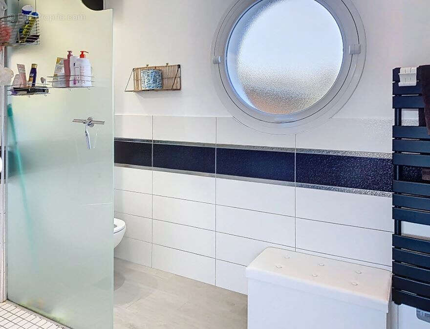 Maison à AGON-COUTAINVILLE