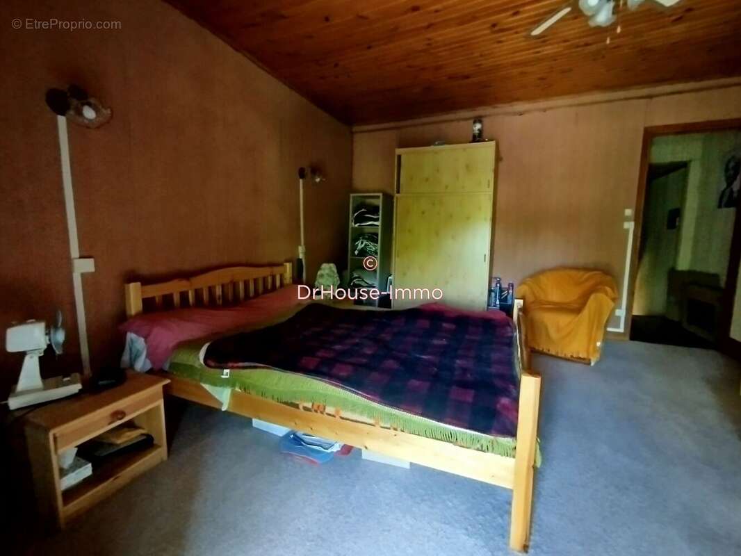 Maison à LA TOUR-DU-CRIEU