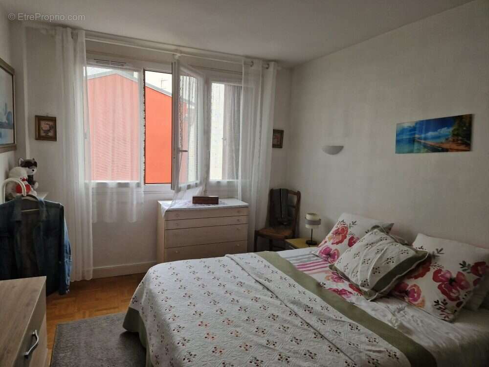 Appartement à FONTENAY-SOUS-BOIS