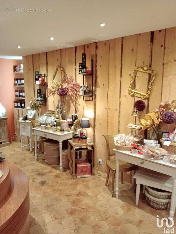 Photo 8 - Commerce à LA BOURBOULE