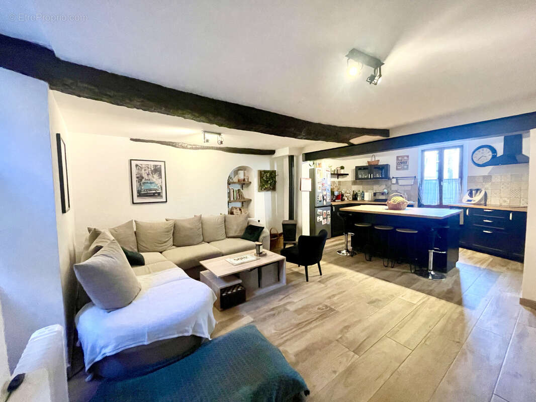 Maison à SAINT-FELIX-DE-LODEZ