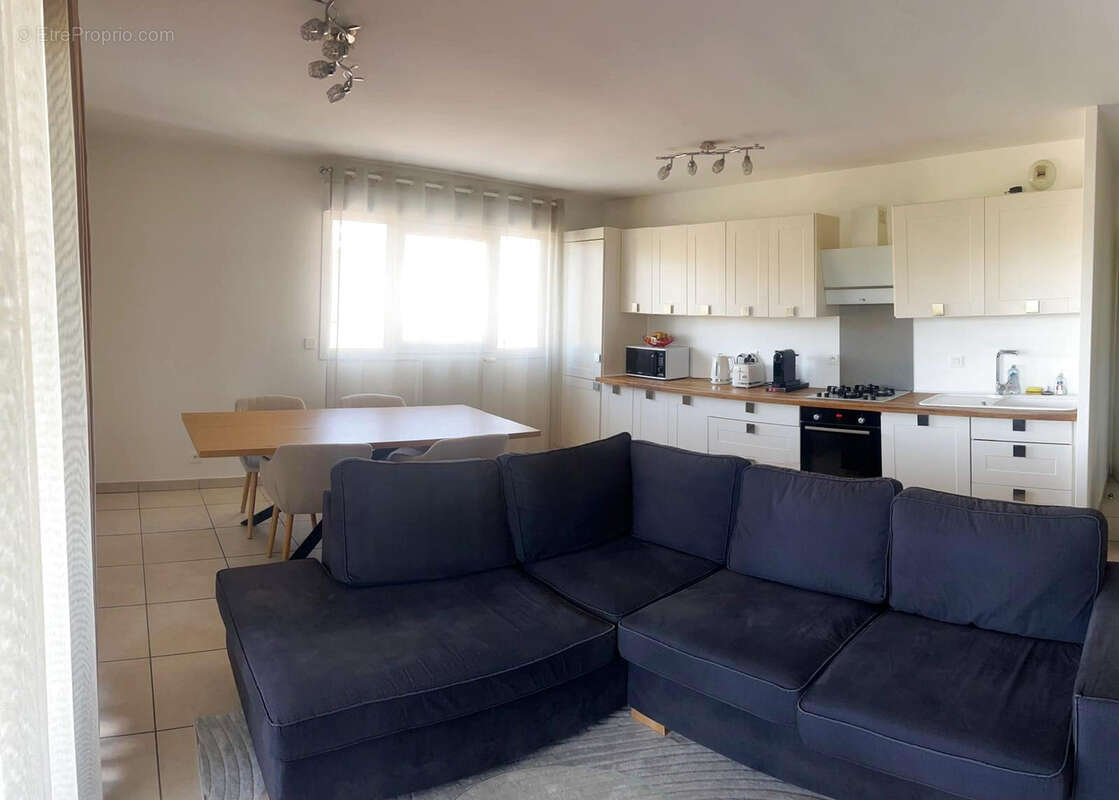 Appartement à CRANVES-SALES