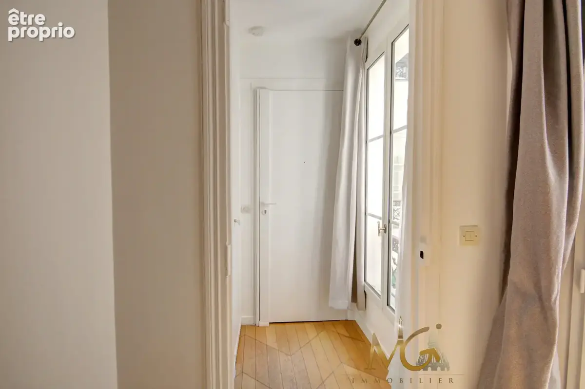 3 pieces de 52,09m2 avec 2 chambres au calme dans bel immeuble ancien - photo 5