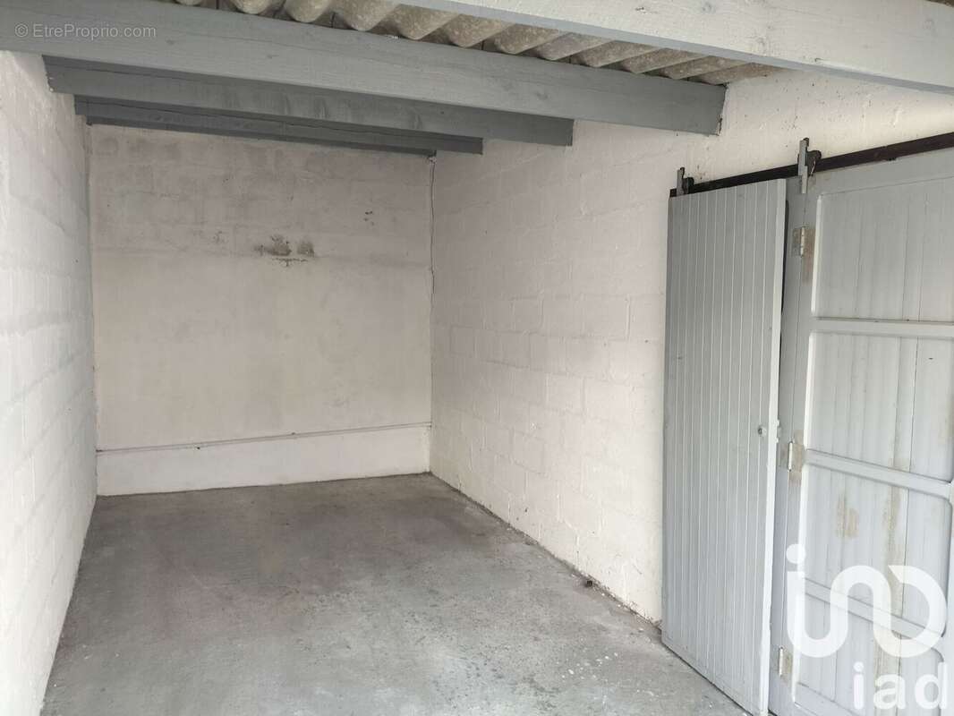 Photo 2 - Parking à CHERBOURG-OCTEVILLE