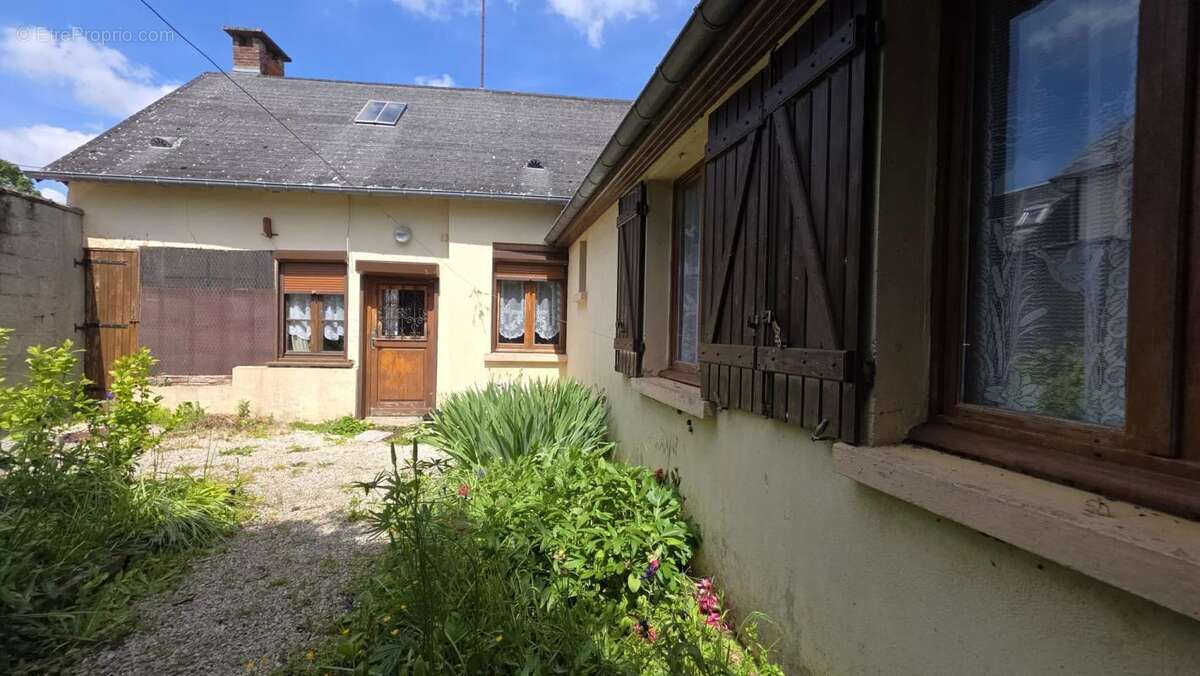 Maison à HALLOY