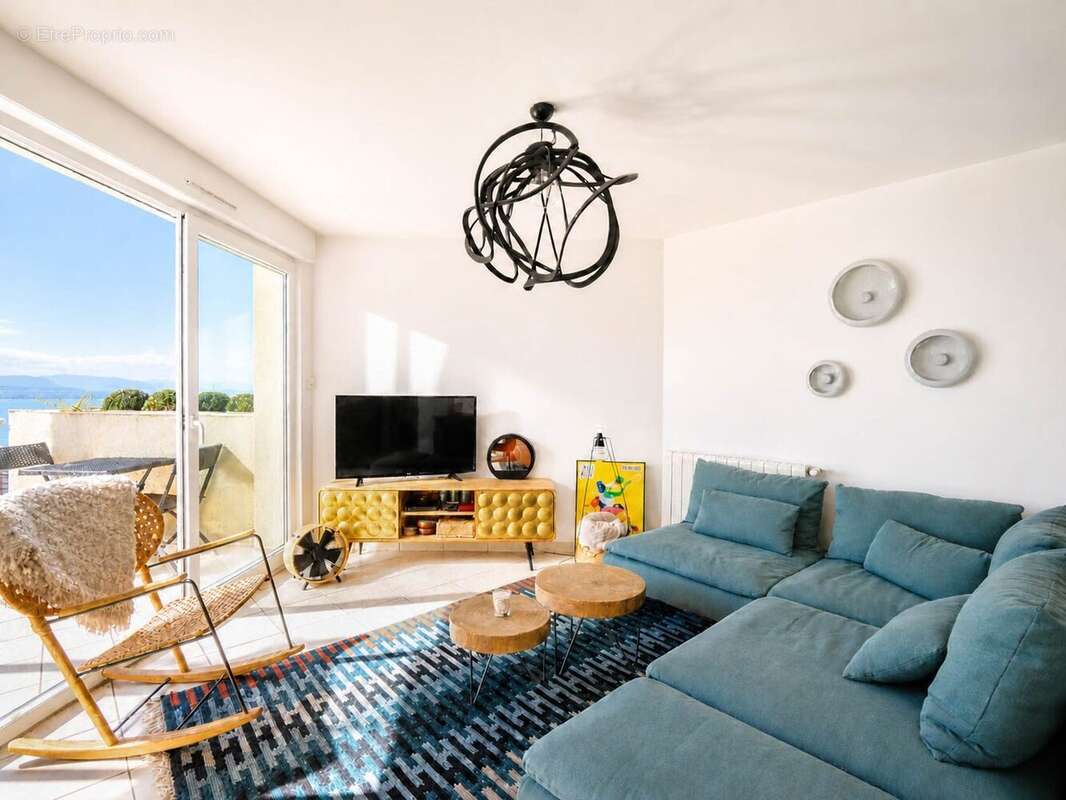 Appartement à EVIAN-LES-BAINS
