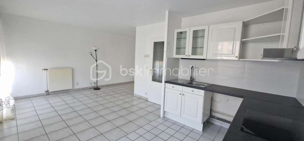 Appartement à BUSSY-SAINT-GEORGES