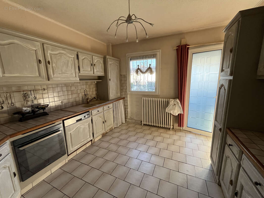 Maison à PARAY-VIEILLE-POSTE