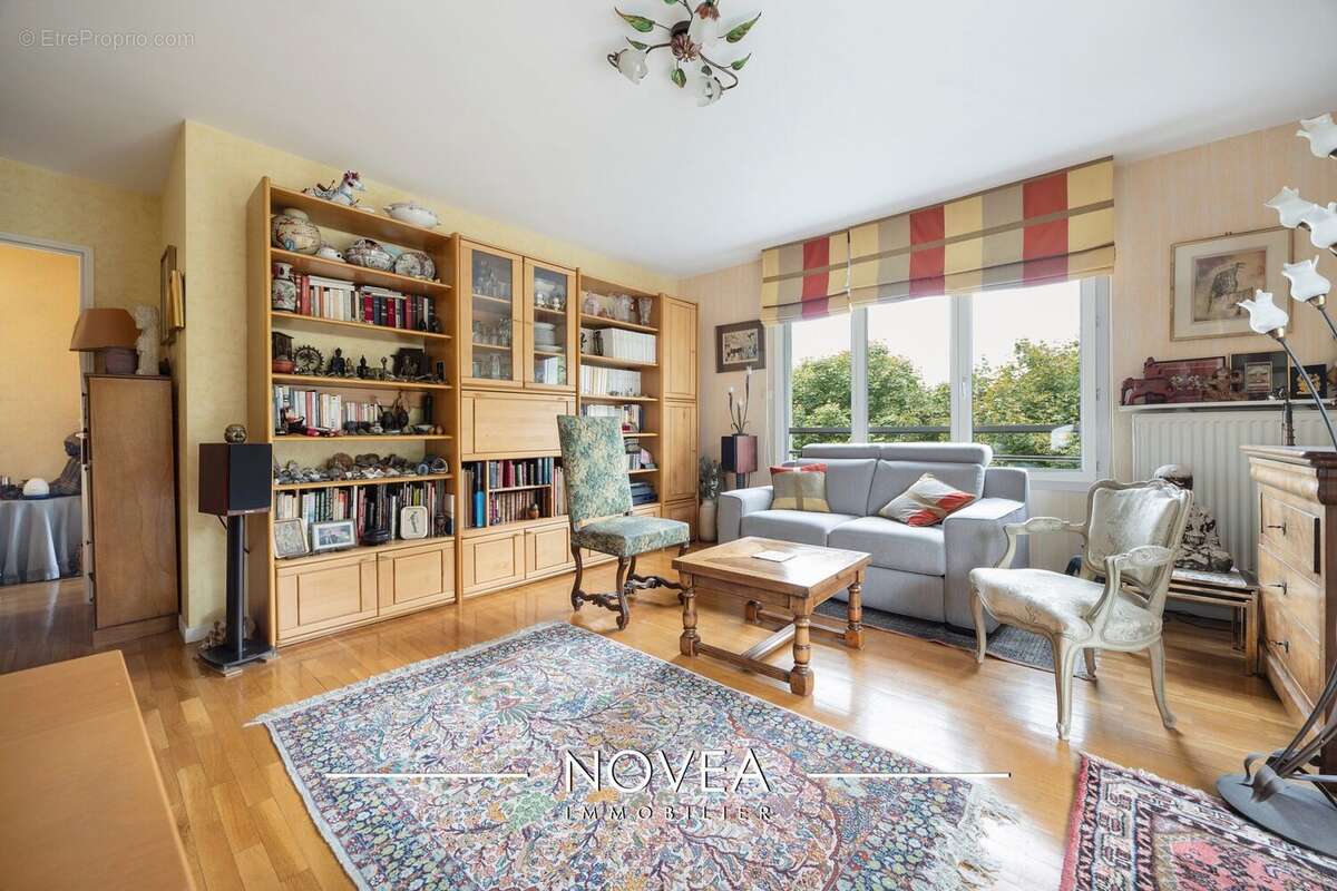 Appartement à SAINTE-FOY-LES-LYON