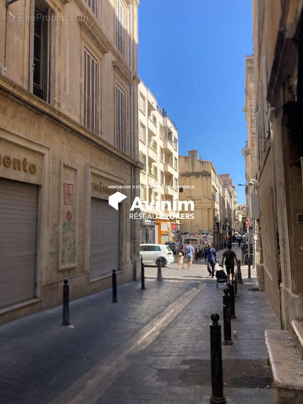 Commerce à MARSEILLE-1E