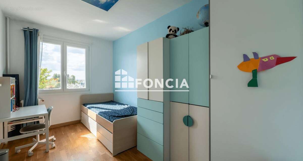 Appartement à RUEIL-MALMAISON