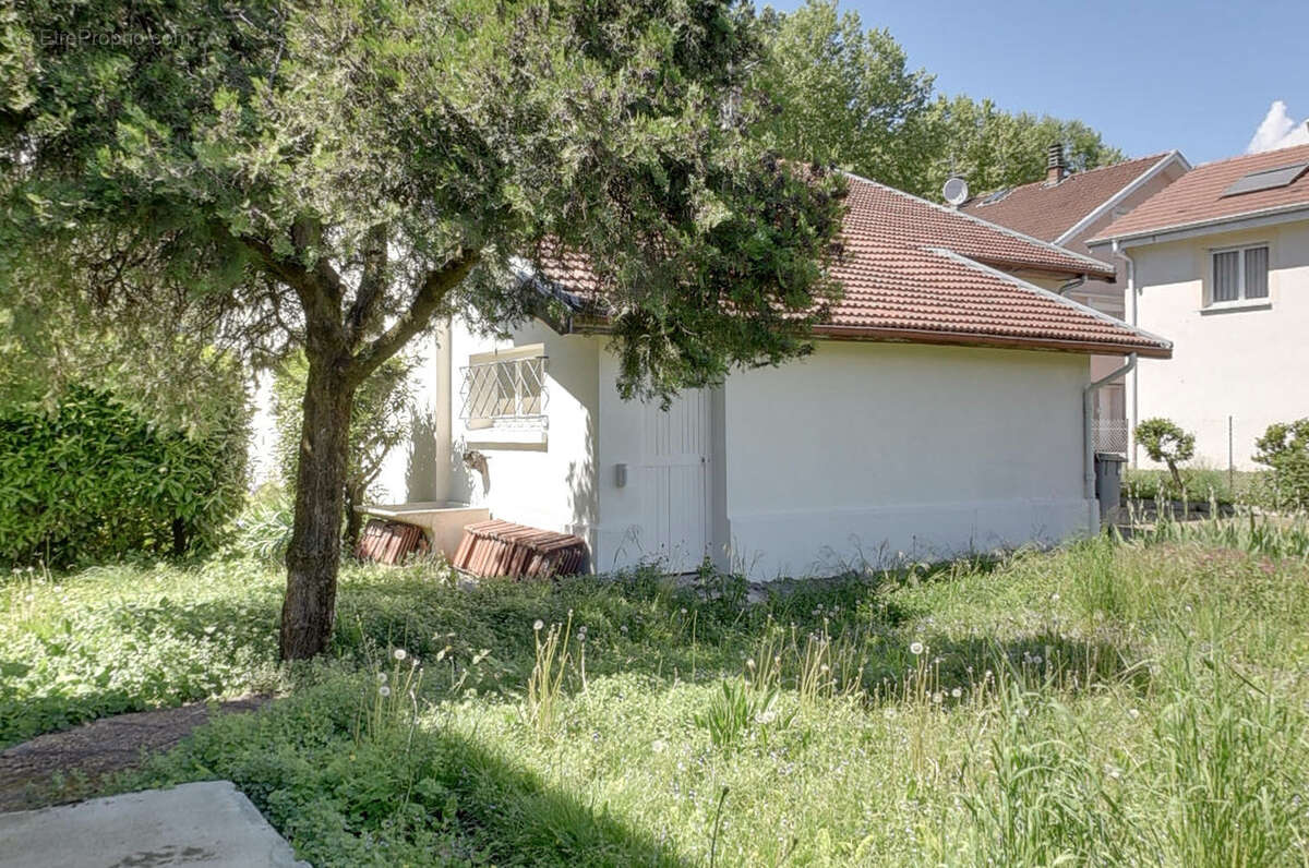Maison à ECHIROLLES