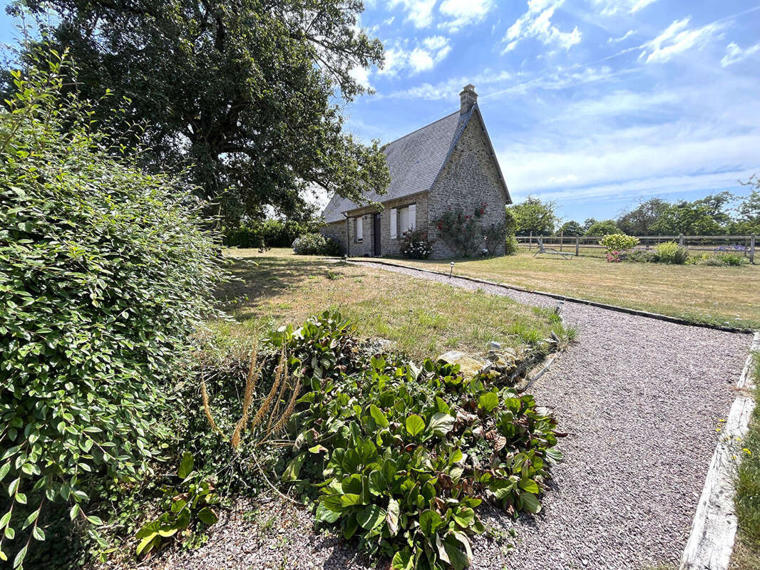 Belle demeure de caractère de 163 m² avec dépendances et gite indépendant sur un terrain de 5787m² - photo 5