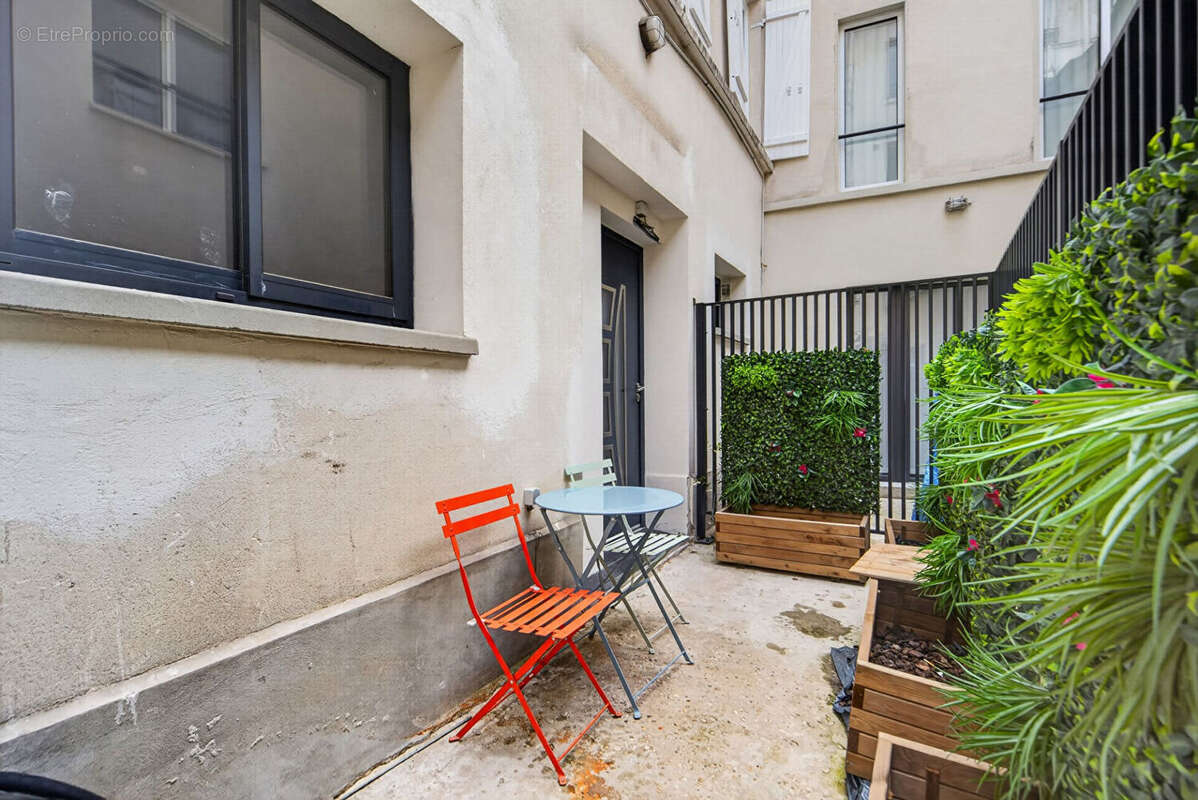 Appartement à PARIS-10E