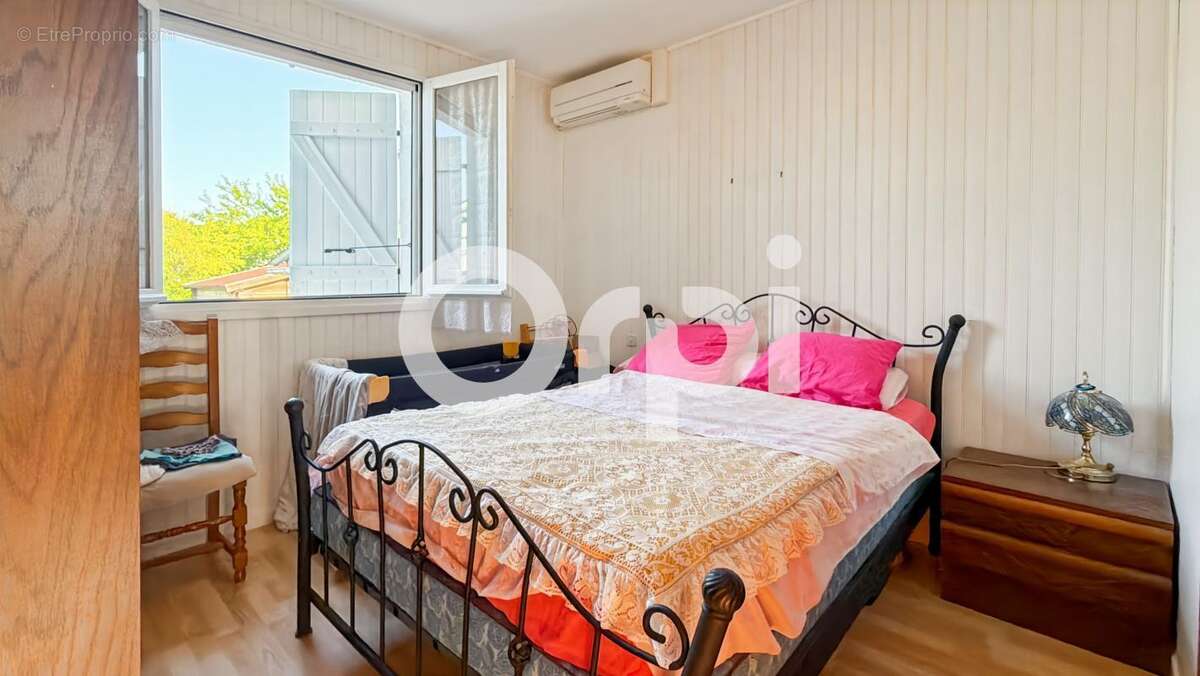 Maison avec piscine À Vendre - photo 11