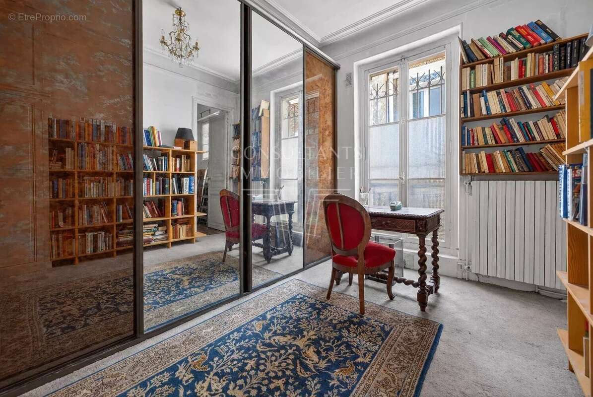 Appartement à PARIS-6E