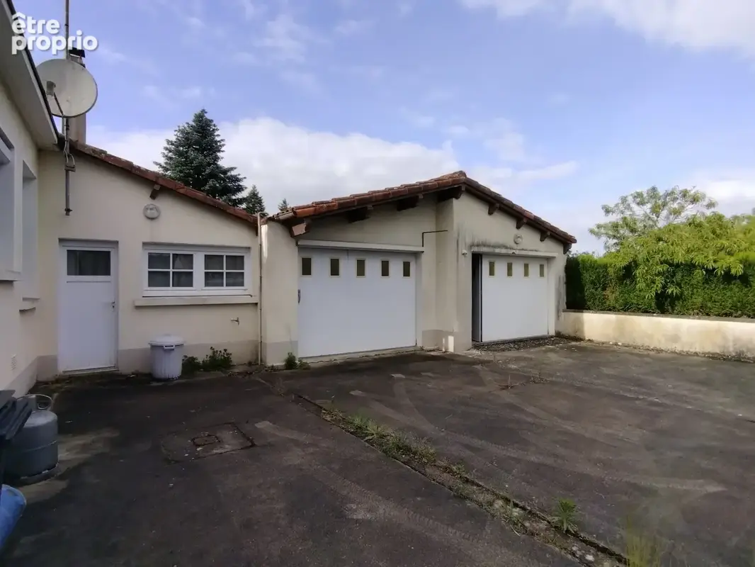 Pavillon 3 chambres avec dépendances en centre bourg - photo 11