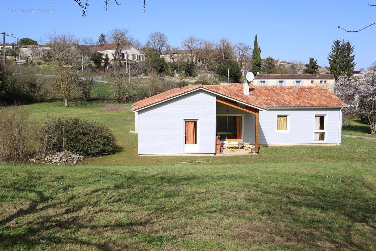 Photo 1 - Maison à ROUILLAC