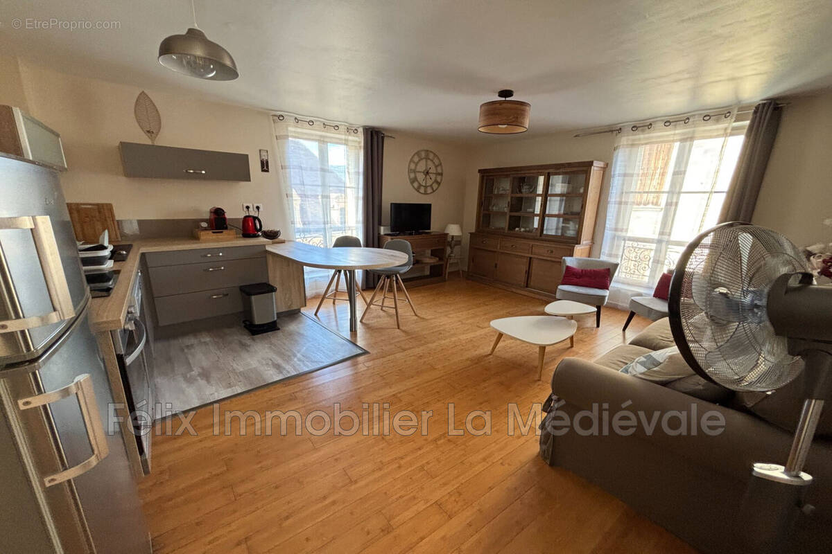 Appartement à SARLAT-LA-CANEDA