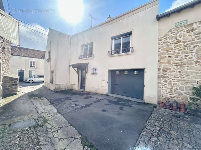 Maison à MARCOUSSIS