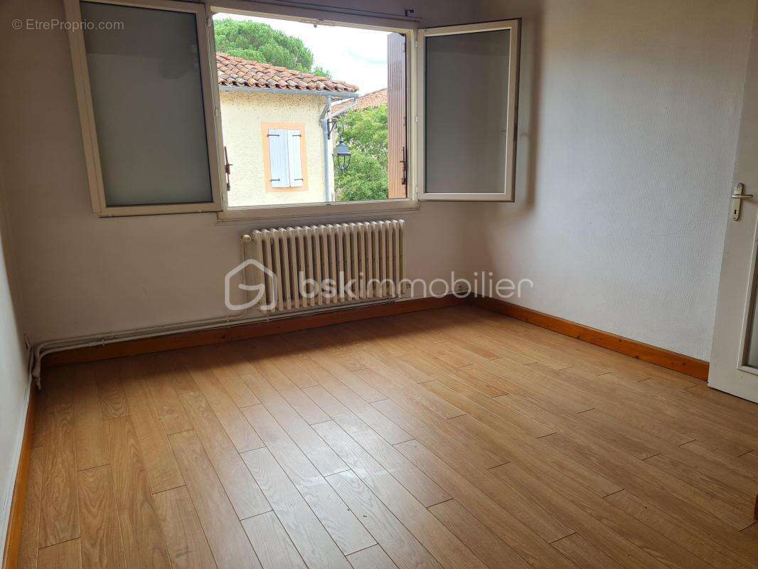 Appartement à LABARTHE-INARD