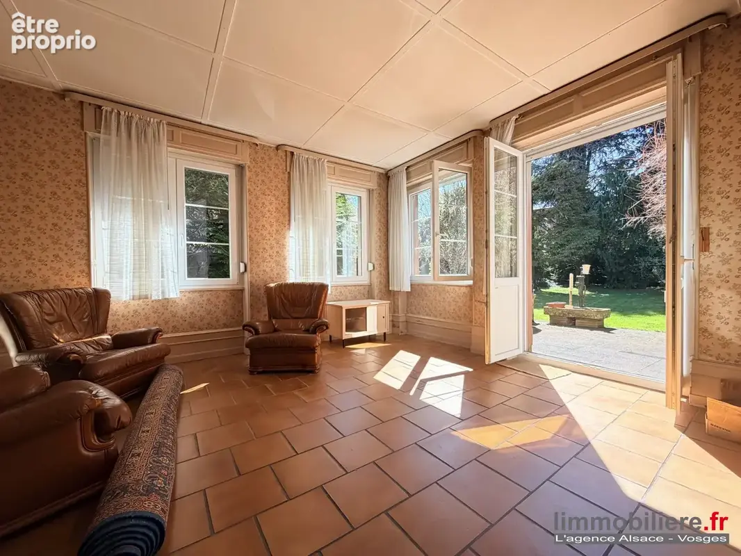 Maison 12 pièces 500 m² à vendre à Sainte-Marie-Aux-Mines (68160) - photo 2