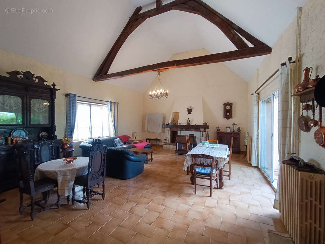 Maison à SANCERGUES