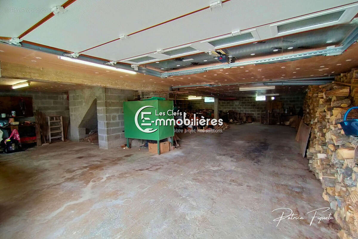 Maison à SAINT-MAURICE-EN-RIVIERE