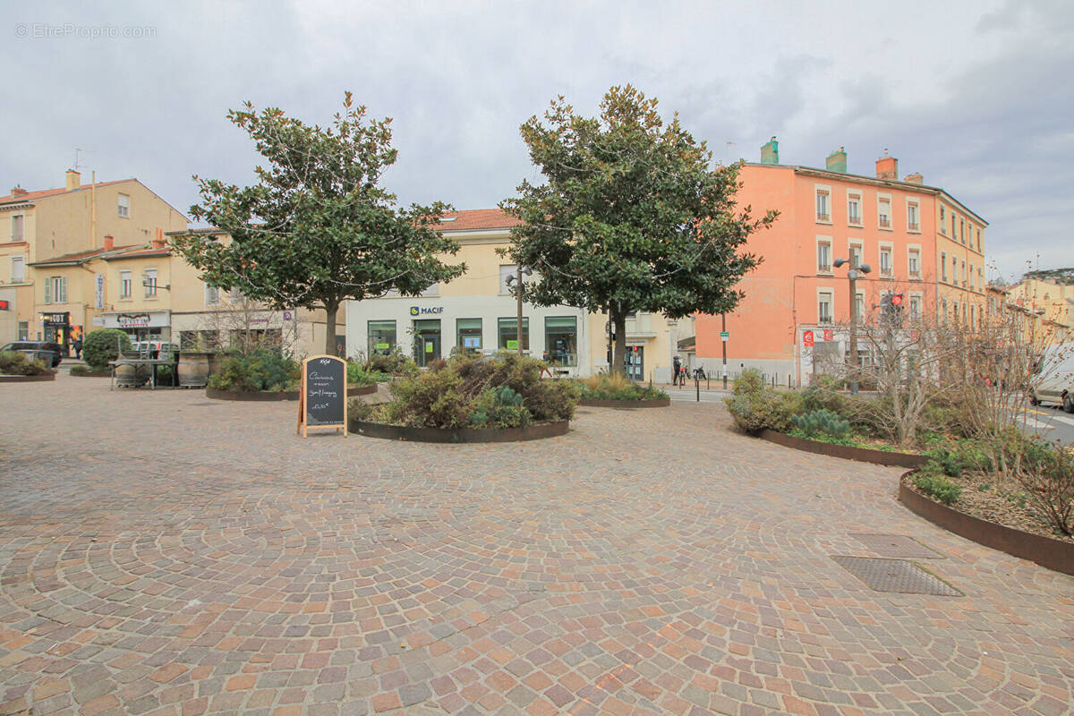 Appartement à OULLINS