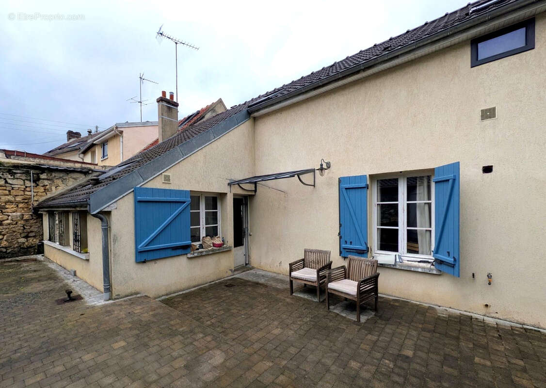 Maison à PRESLES
