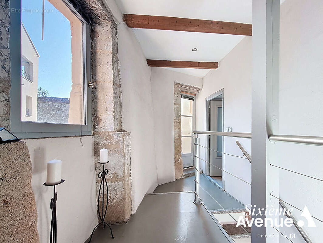 Maison à SAINT-SYMPHORIEN-D'OZON