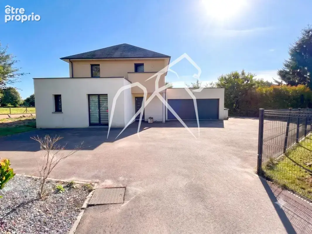 Photo Maison à Barentin au prix de 389 000€