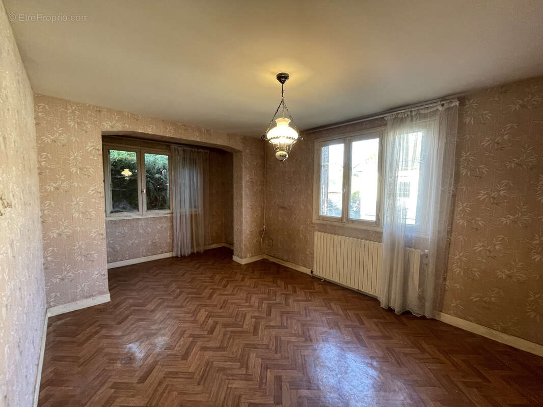 Maison à BONNY-SUR-LOIRE