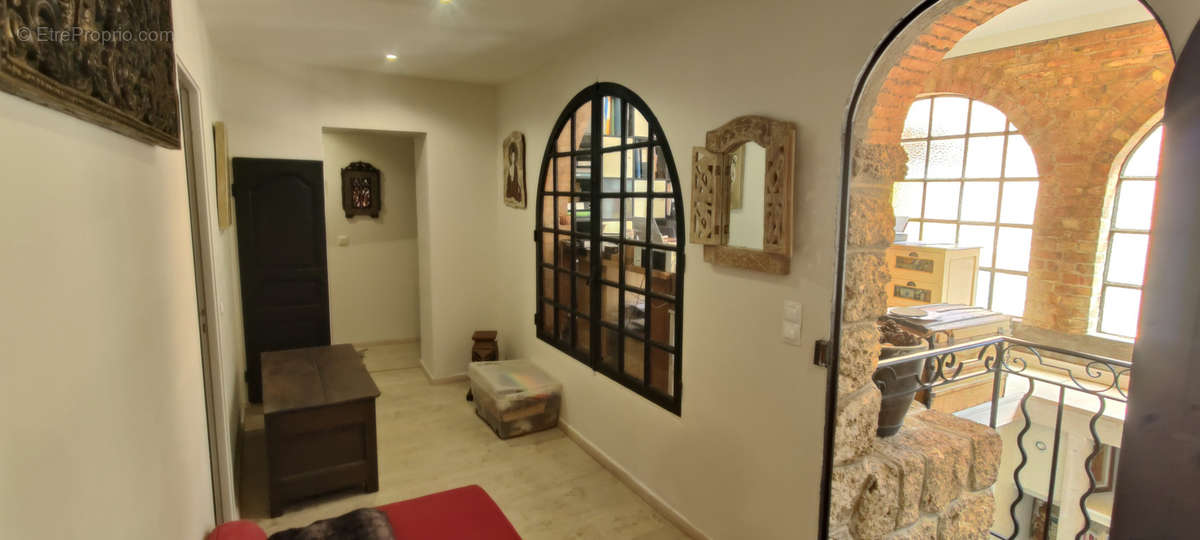 Maison à VILLECROZE