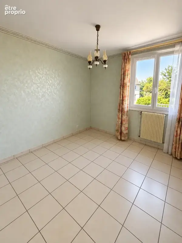 La bazoge   pavillon sur sous-sol complet   5 chambres   terrain de 603 m2 - photo 6