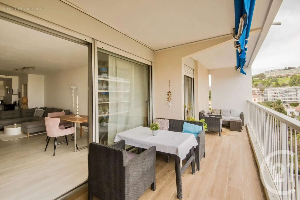Appartement à NICE